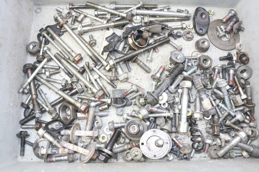 photo de SCHRAUBEN HONDA CBRF CBR-F PC41 600 (2011 - 2013) - Detailansicht des Bauteils