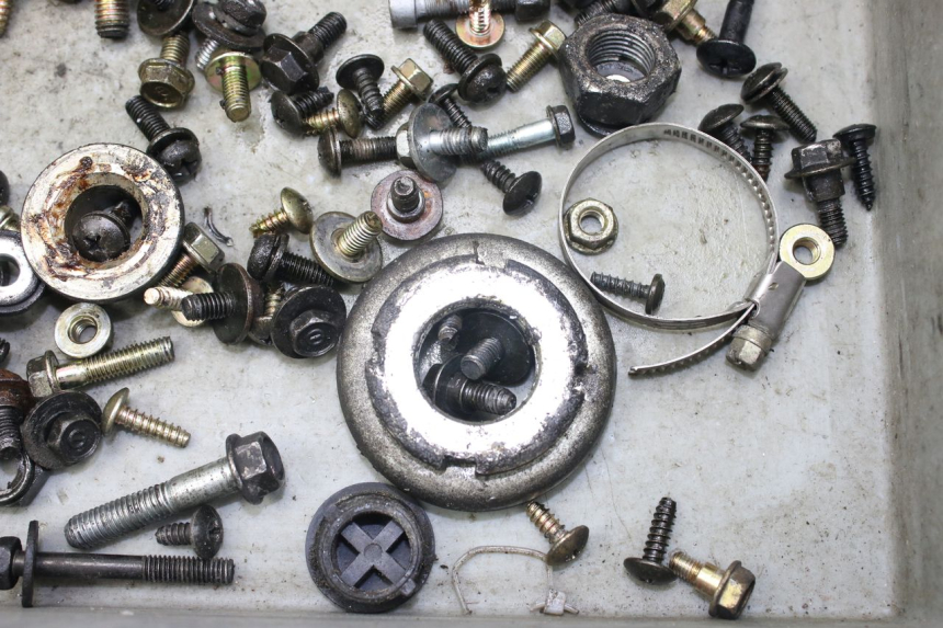 photo de SCHRAUBENBEUTEL SYM CITYCOM CITY COM 125 (2009 - 2014) - Zoom auf Gebrauchszustand