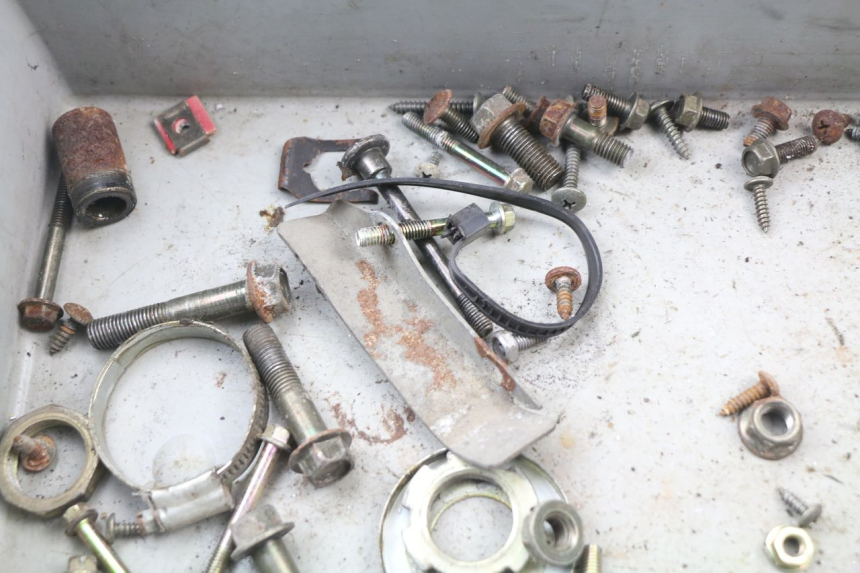 photo de SCHRAUBEN REVATTO CITYONE 125 (2006 - 2007) - Technische Nahaufnahme