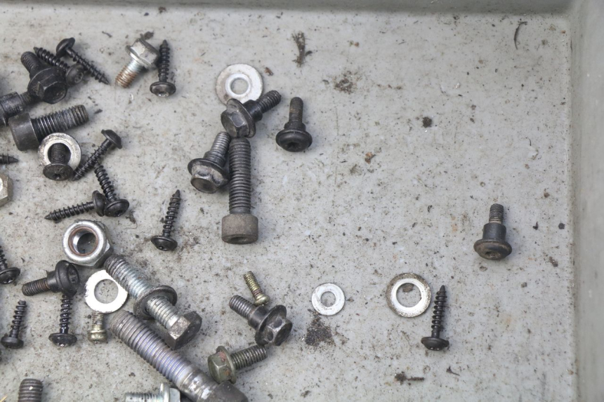 photo de SCHRAUBENBEUTEL PEUGEOT CITYSTAR 50 (2013 - 2017) - Alternative Perspektive