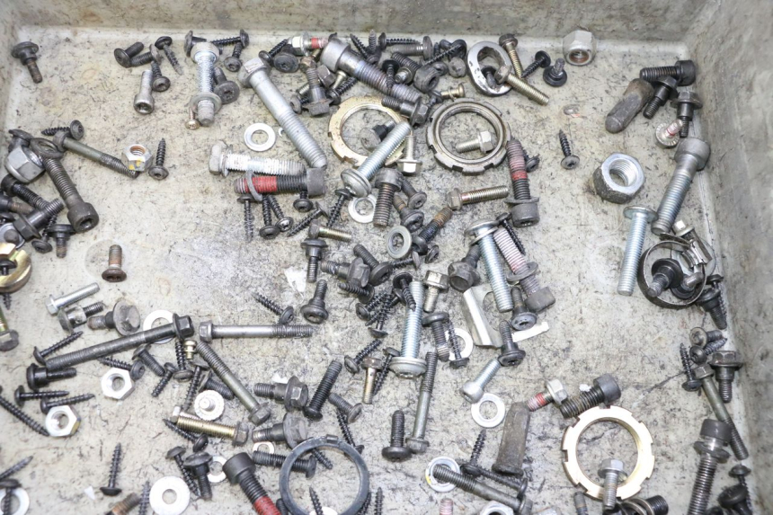 photo de SCHRAUBENBEUTEL PEUGEOT CITYSTAR 50 (2013 - 2017) - Detailansicht des Bauteils