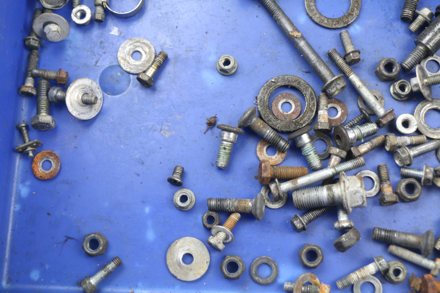 photo de SCHRAUBEN HONDA CR 125 (2000 - 2001) - Zoom auf Gebrauchszustand