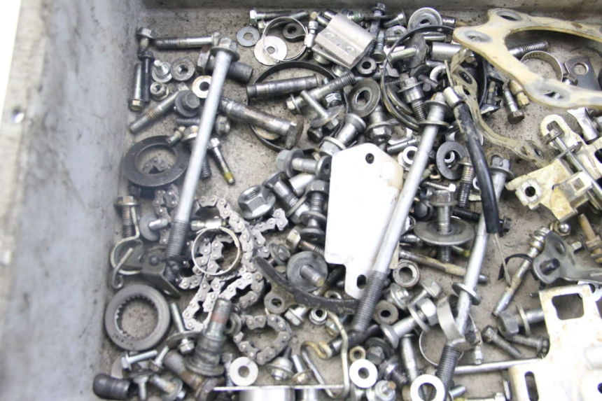 photo de SCHRAUBENBEUTEL HONDA CRF CR-F RX 450 (2017 - 2021) - Zoom auf Gebrauchszustand