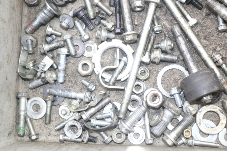 photo de SCHRAUBEN HONDA CRF R 250 (2020 - 2021) - Alternative Perspektive