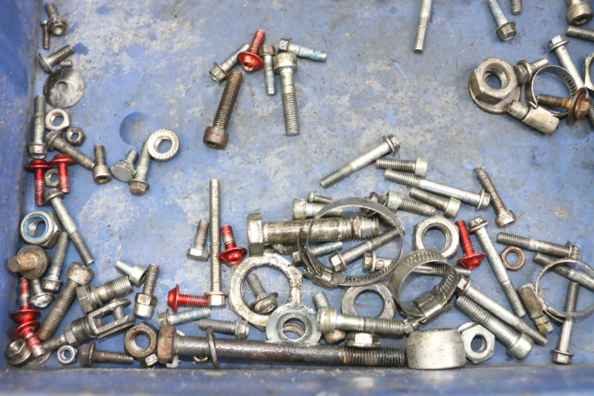 photo de SCHRAUBEN DERBI SENDA SM DRD X-TREME 50 (2011 - 2017) - Zoom auf Gebrauchszustand