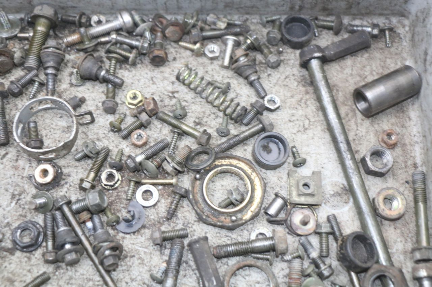 photo de SCHRAUBENBEUTEL KYMCO DINK 4T 50 (2007 - 2018) - Zoom auf Gebrauchszustand