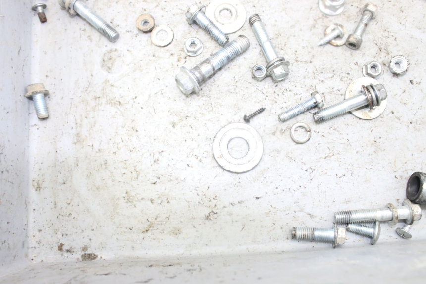 photo de SCHRAUBENBEUTEL CCR DIRT BIKE 125 - Zoom auf Gebrauchszustand