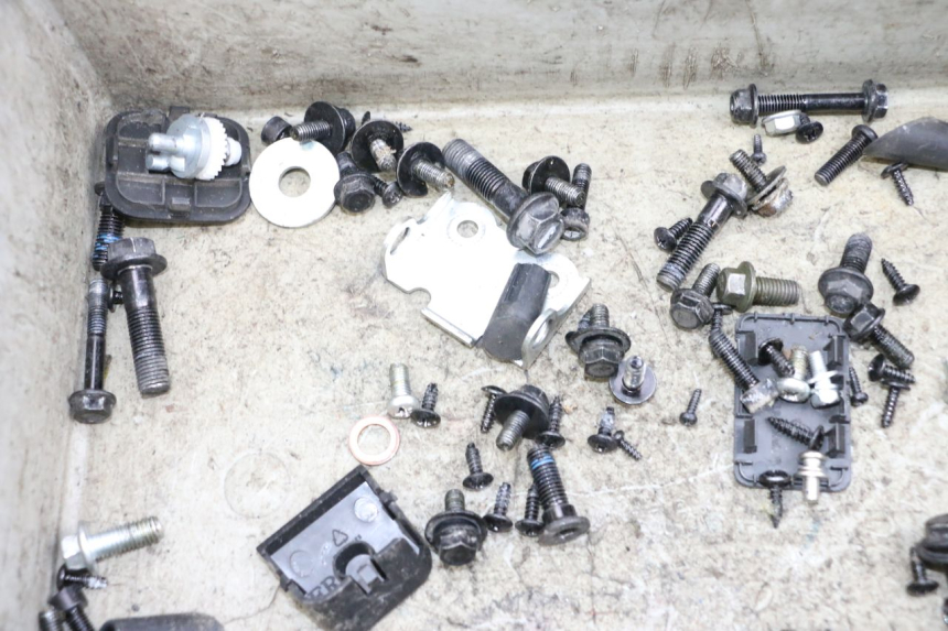 photo de SCHRAUBEN SEGWAY NINEBOT E125S 1 (2022 - 2026) - Zoom auf Gebrauchszustand