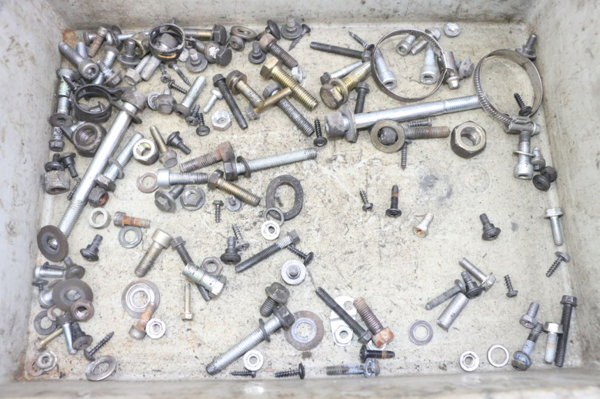 photo de SCHRAUBEN PEUGEOT ELYSTAR 125 (2002 - 2007) - Hauptansicht