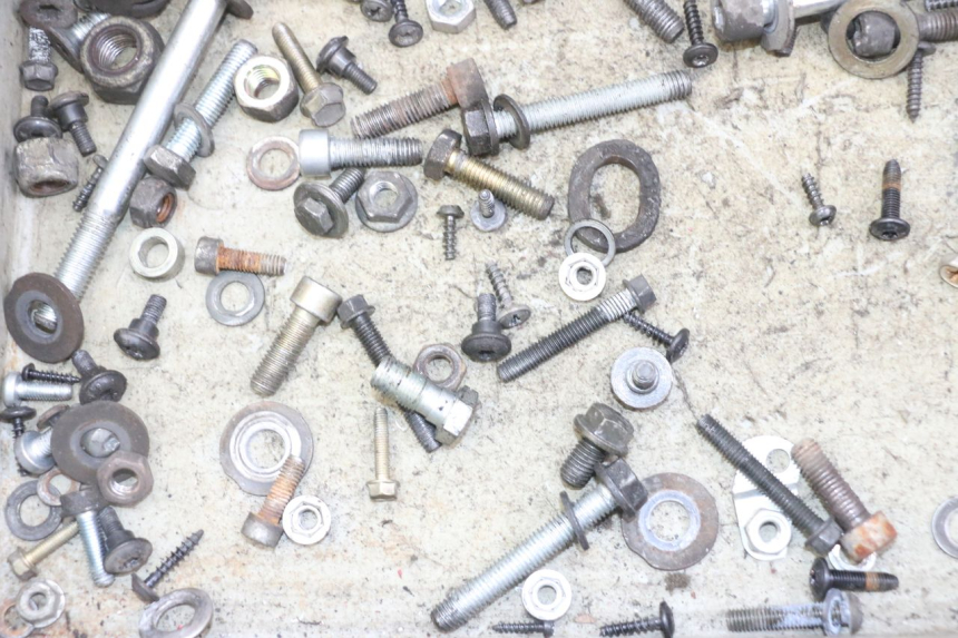 photo de SCHRAUBEN PEUGEOT ELYSTAR 125 (2002 - 2007) - Alternative Perspektive