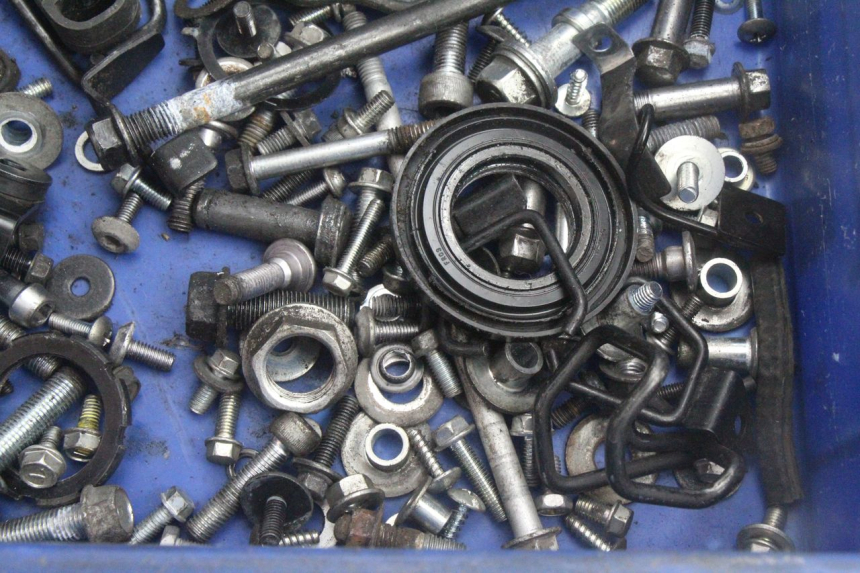 photo de SCHRAUBENBEUTEL SCHRAUBEN KAWASAKI ER-6 ER6 F ABS 650 (2012 - 2016) - Technische Nahaufnahme