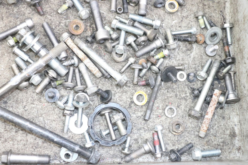 photo de SCHRAUBEN KAWASAKI ER-6 ER6 N 650 (2012 - 2016) - Alternative Perspektive