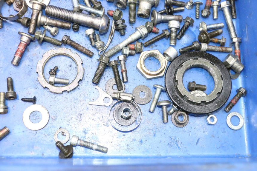 photo de SCHRAUBEN KAWASAKI ER-6 ER6 N 650 (2005 - 2009) - Technische Nahaufnahme