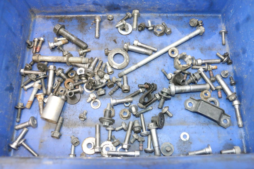 photo de SCHRAUBEN KAWASAKI ER-6 ER6 N 650 (2005 - 2009) - Detailansicht des Bauteils