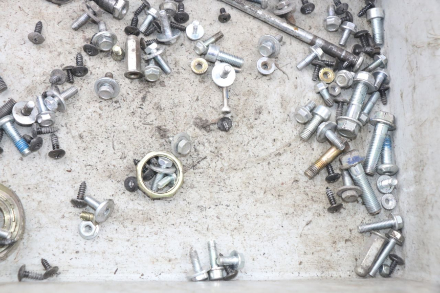 photo de SCHRAUBEN JM MOTORS F45i 4T 50 (2020 - 2023) - Zoom auf Gebrauchszustand