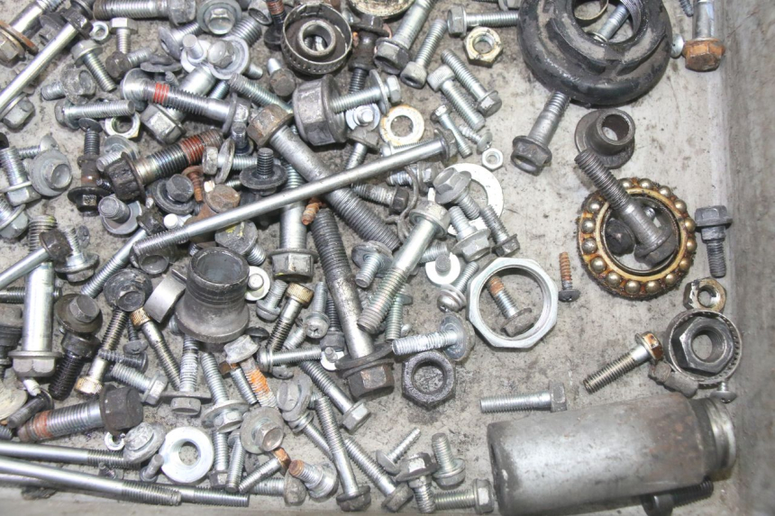 photo de SCHRAUBENBEUTEL HONDA FES S-WING SWING ABS 125 (2007 - 2015) - Technische Nahaufnahme