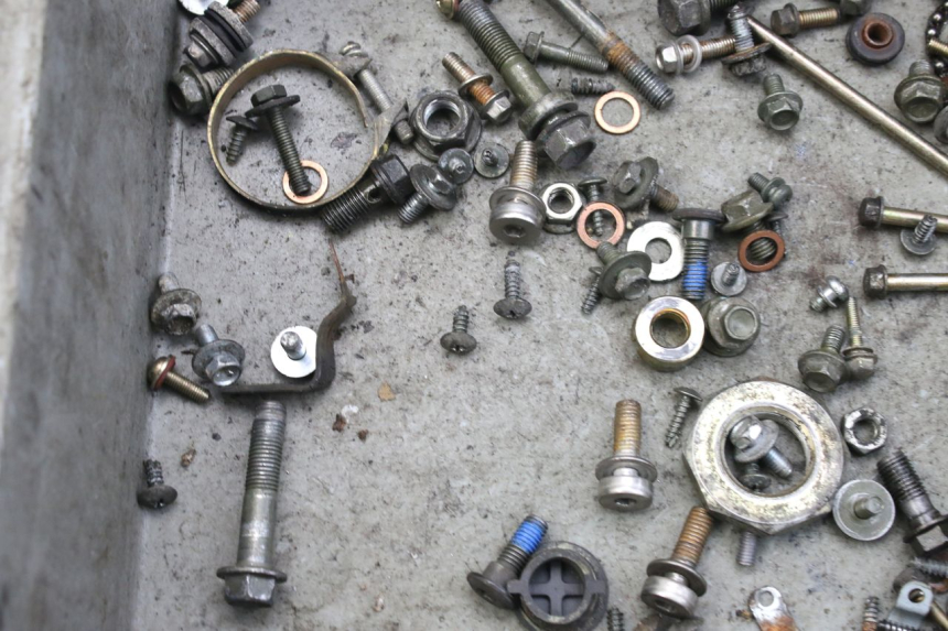 photo de SCHRAUBENBEUTEL SYM FIDDLE 3 III 125 (2014 - 2020) - Zoom auf Gebrauchszustand