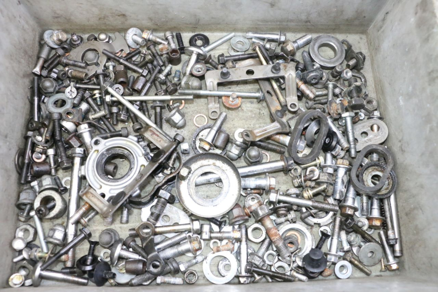 photo de SCHRAUBEN YAMAHA FJ 36Y 1100 (1984 - 1985) - Hauptansicht