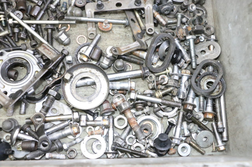 photo de SCHRAUBEN YAMAHA FJ 36Y 1100 (1984 - 1985) - Technische Nahaufnahme