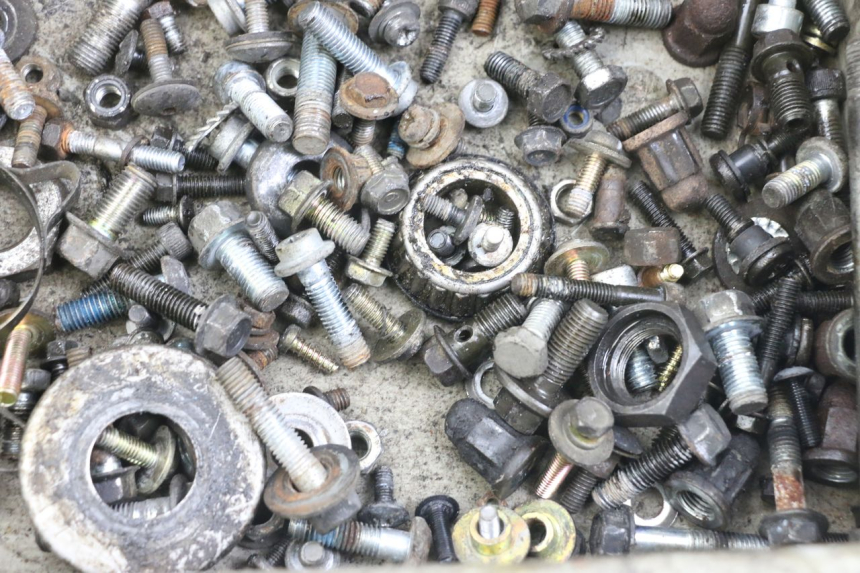 photo de SCHRAUBENBEUTEL YAMAHA FJ 3CX 1200 (1986 - 1996) - Zoom auf Gebrauchszustand