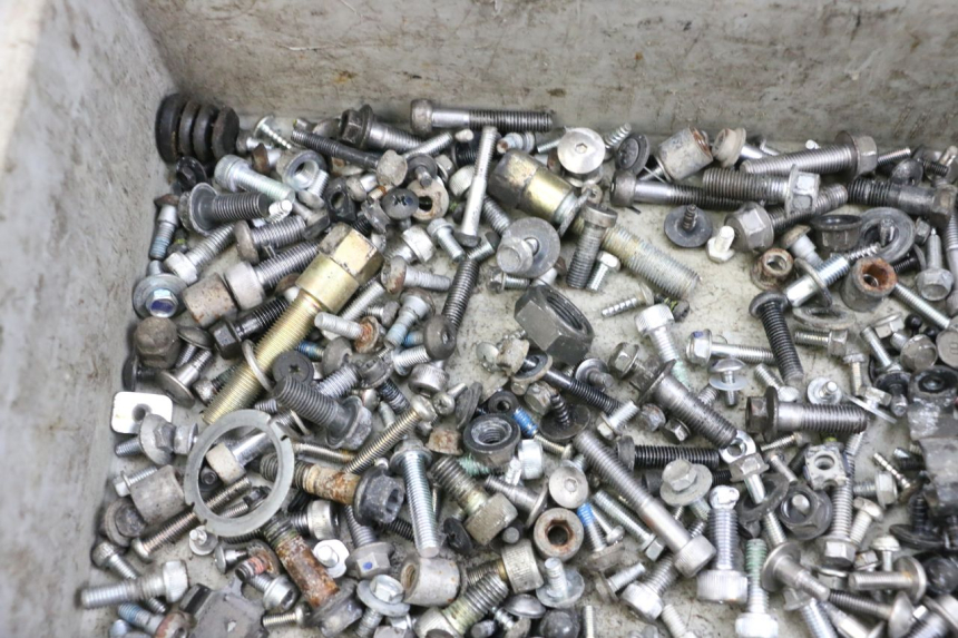 photo de SCHRAUBENBEUTEL YAMAHA FJR ABS 1300 (2006 - 2012) - Zoom auf Gebrauchszustand