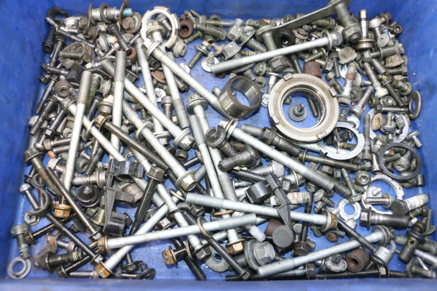 photo de SCHRAUBEN YAMAHA FJR 1300 (2001 - 2005) - Detailansicht des Bauteils