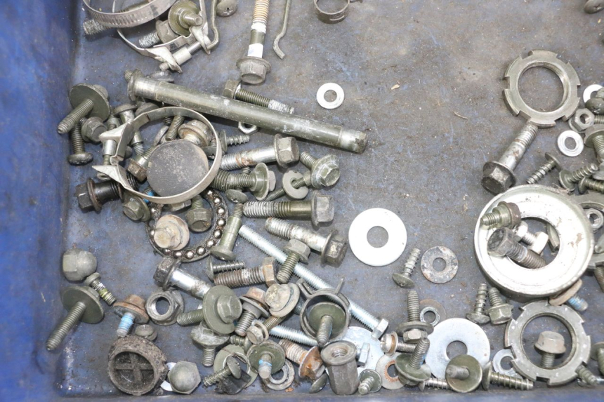 photo de SCHRAUBEN MBK FLAME X 125 (2007 - 2016) - Zoom auf Gebrauchszustand