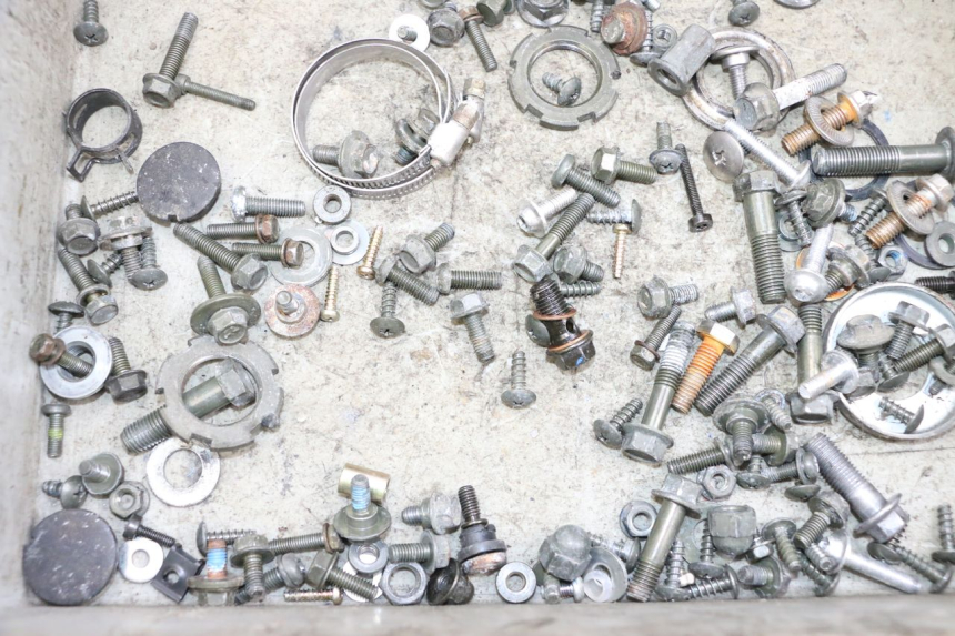 photo de SCHRAUBEN MBK FLAME X 125 (2007 - 2016) - Alternative Perspektive