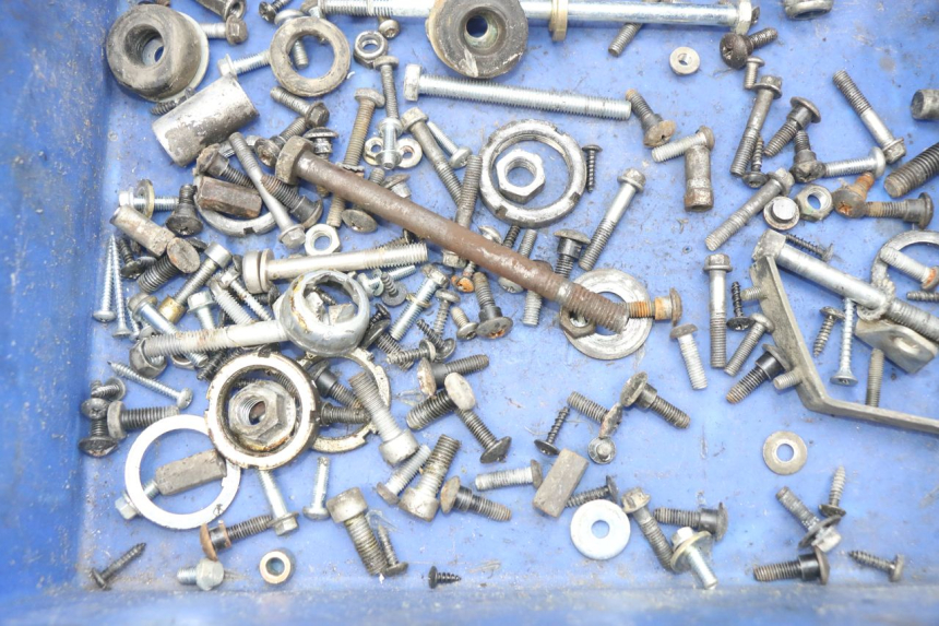 photo de SCHRAUBENBEUTEL PIAGGIO FLY 100 (2006 - 2010) - Zoom auf Gebrauchszustand