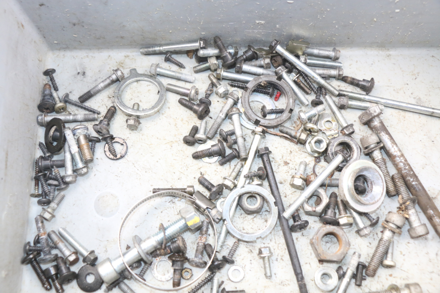 photo de SCHRAUBEN PIAGGIO FLY IE 125 (2012 - 2017) - Zoom auf Gebrauchszustand