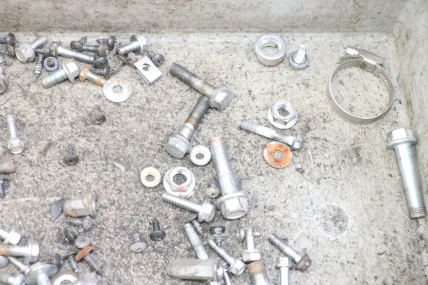 photo de SCHRAUBEN VENESI FLY RETRO 4T 50 (2020 - 2025) - Alternative Perspektive