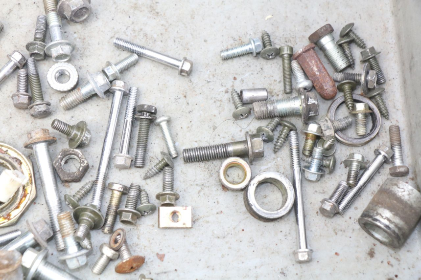 photo de SCHRAUBEN SACHS FY125T FY T 125 (2007 - 2011) - Zoom auf Gebrauchszustand