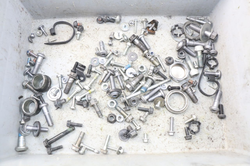 photo de SCHRAUBEN YAMAHA FZ8 800 (2010 - 2016) - Hauptansicht