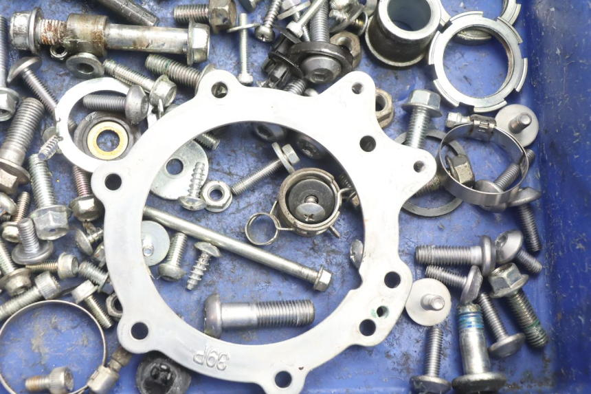 photo de SCHRAUBEN YAMAHA FZ8 800 (2010 - 2016) - Technische Nahaufnahme