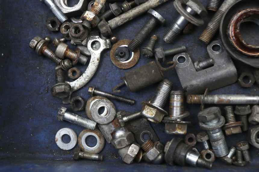 photo de SCHRAUBEN SUZUKI GN 125 (1997 - 2000) - Alternative Perspektive