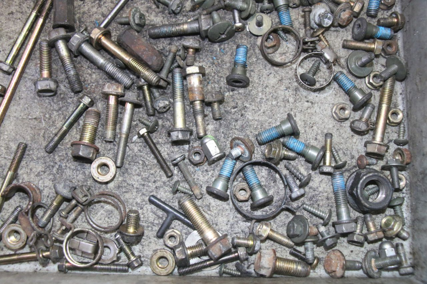 photo de SCHRAUBEN KYMCO GRAND DINK 125 (2008 - 2014) - Technische Nahaufnahme