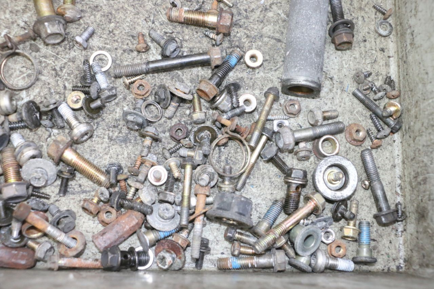 photo de SCHRAUBEN KYMCO GRAND DINK 125 (2002 - 2007) - Technische Nahaufnahme