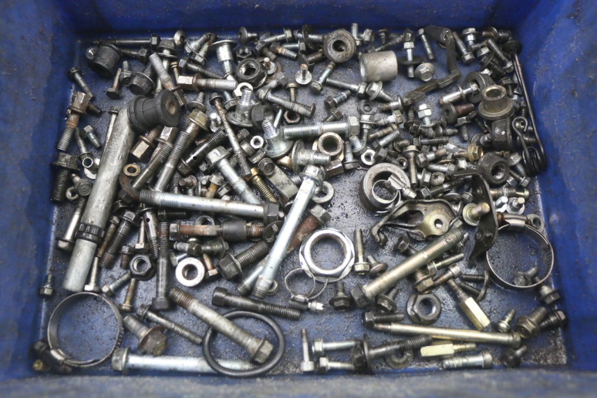 photo de SCHRAUBEN HONDA CBR F 1000 (1993 - 1996) - Hauptansicht