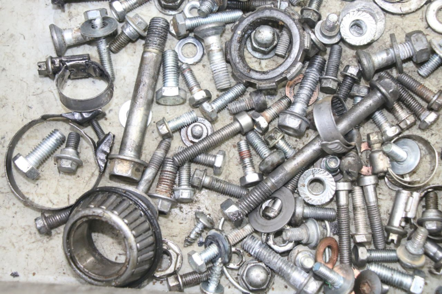 photo de SCHRAUBEN HONDA CR 85 (2003 - 2007) - Alternative Perspektive