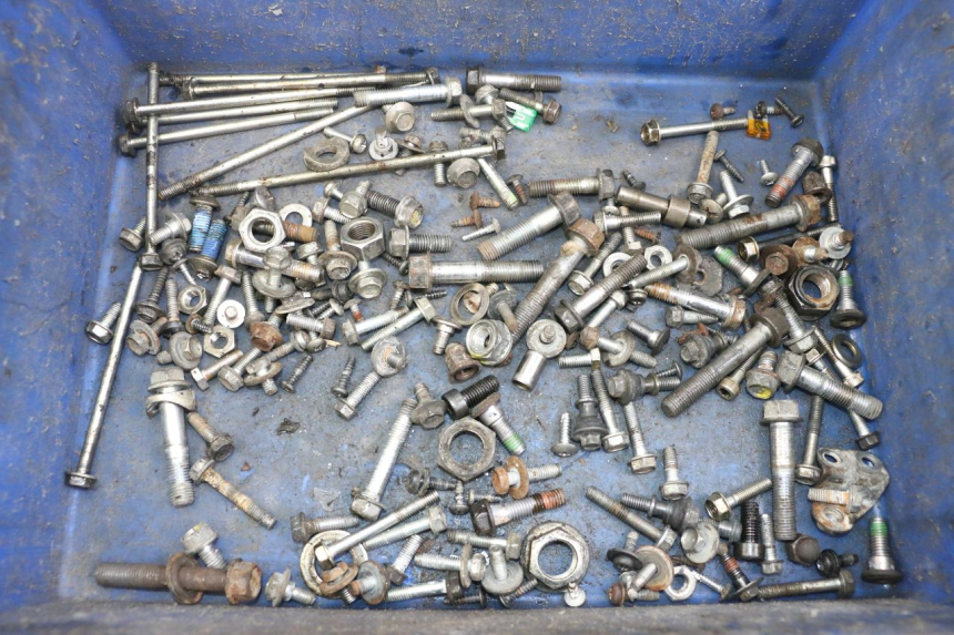 photo de SCHRAUBEN HONDA FES S-WING SWING 125 (2007 - 2015) - Hauptansicht