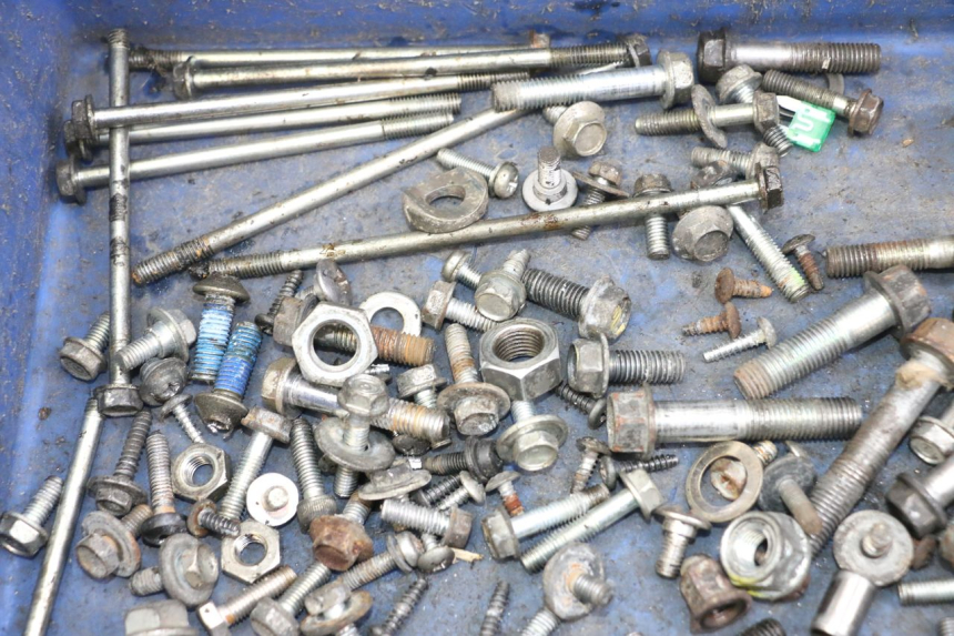 photo de SCHRAUBEN HONDA FES S-WING SWING 125 (2007 - 2015) - Alternative Perspektive