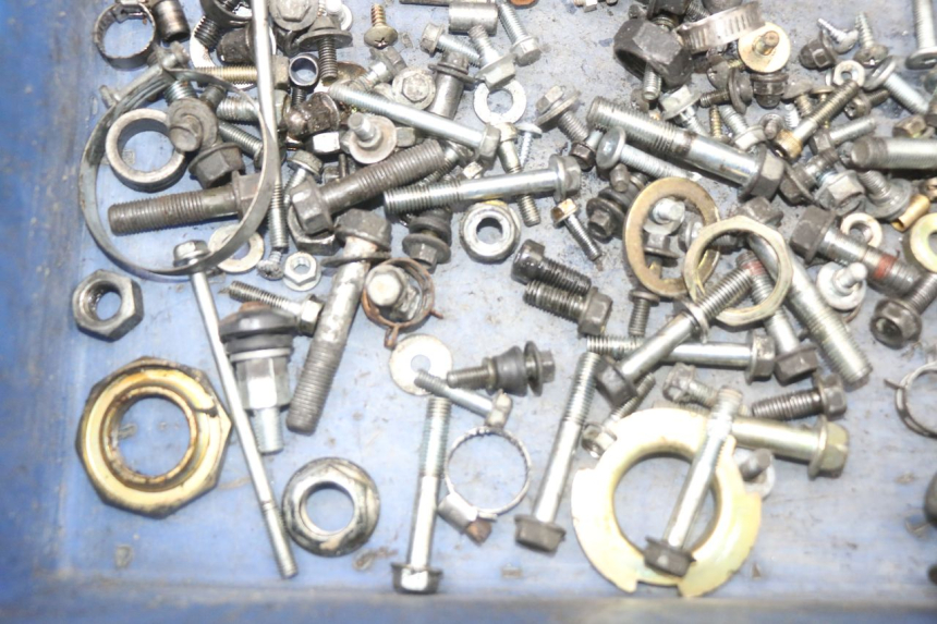 photo de SCHRAUBEN HONDA NES AROBASE 125 (2000 - 2003) - Alternative Perspektive