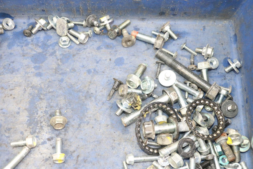 photo de SCHRAUBEN HONDA PCX (JF57/JF64) 125 (2014 - 2018) - Alternative Perspektive