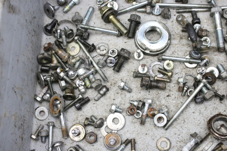 photo de SCHRAUBENBEUTEL SYM HUSKY 125 (1999 - 2005) - Zoom auf Gebrauchszustand