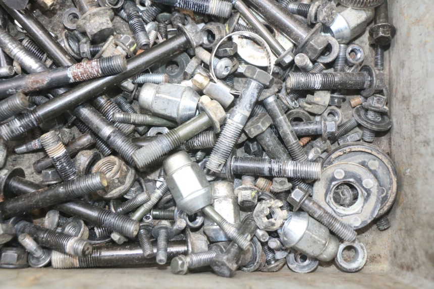 photo de SCHRAUBEN HYTRACK HY S 4X4 410 (2013 - 2016) - Technische Nahaufnahme