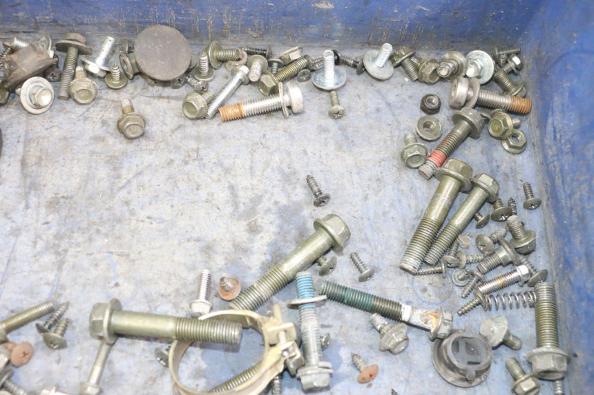 photo de SCHRAUBENBEUTEL SYM JET 14 4T 50 (2018 - 2022) - Zoom auf Gebrauchszustand