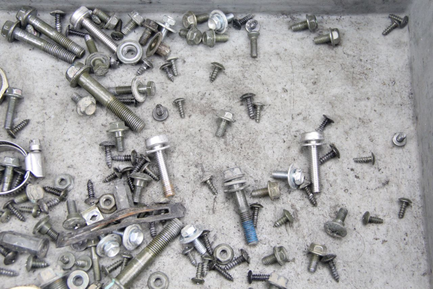 photo de SCHRAUBENBEUTEL SYM JET 4 4T 50 (2018 - 2021) - Zoom auf Gebrauchszustand