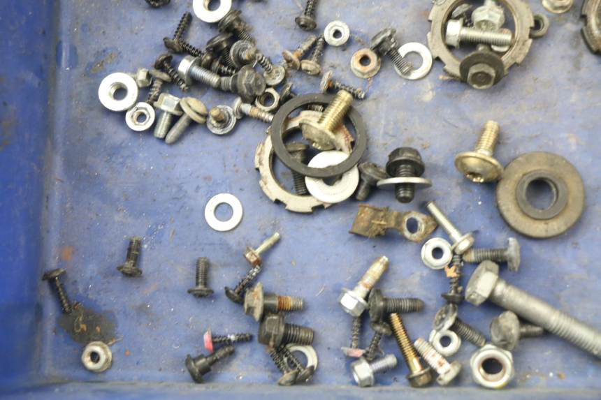 photo de SCHRAUBEN PEUGEOT JET FORCE CARBU 50 (2003 - 2016) - Alternative Perspektive