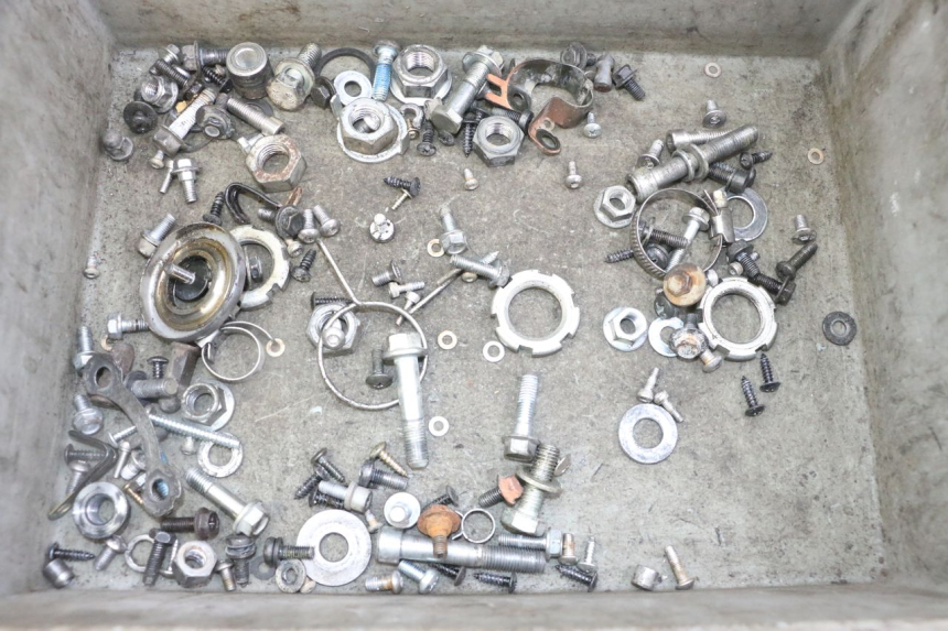 photo de SCHRAUBEN YAMAHA JOG R 50 (2004 - 2014) - Hauptansicht