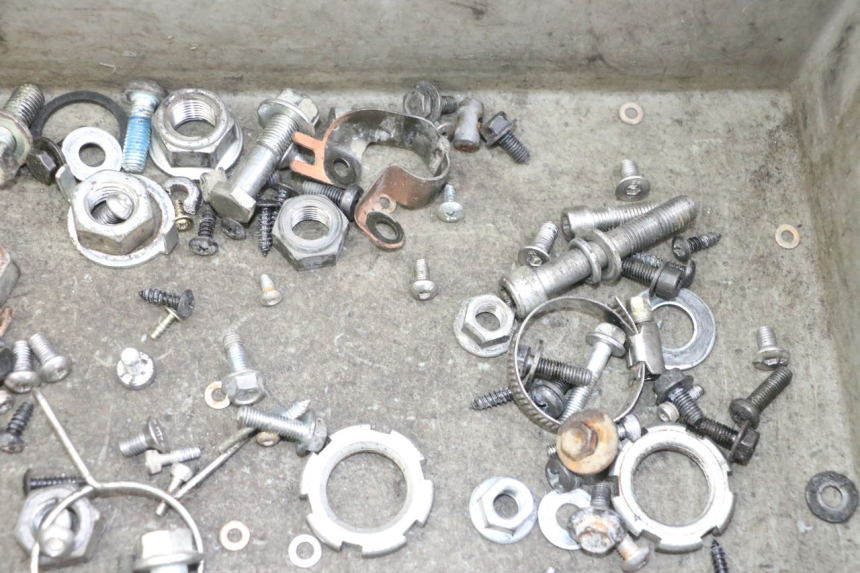 photo de SCHRAUBEN YAMAHA JOG R 50 (2004 - 2014) - Alternative Perspektive